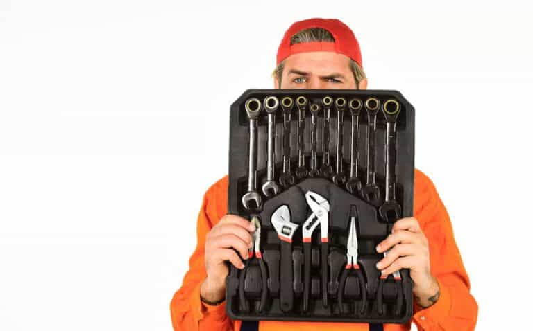 Professional automobile equipment wrenching