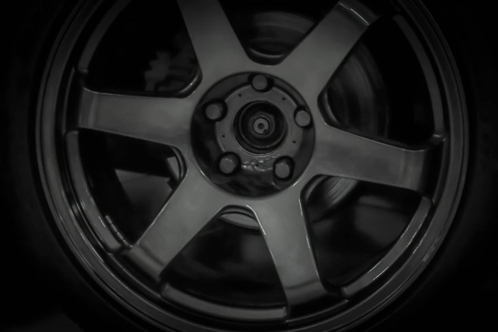 Motor Hills | 5 Best Ways to Reduce Weight On Your Car new lightweight wheels | Best Ways to Reduce Weight On Your Car