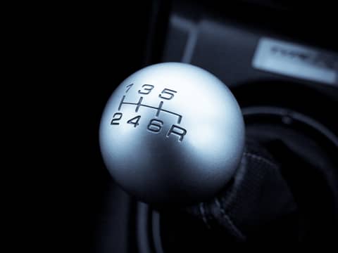 Motor Hills | Understanding Vehicle Systems – Powertrain, Drivetrain, and Chassis Vehicle System | Drivetrain - Gear Shifter