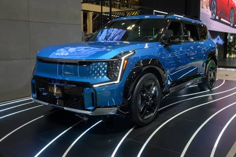Motor Hills | Best EVs of June 2024: Top Picks Across Categories Best EVs June 2024 | Best Electric SUVs - Kia EV9