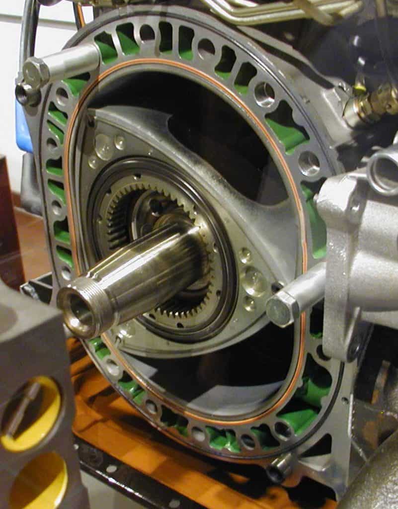 Motor Hills | How Does a Rotary Porting Work Motor Hills | How Does a Rotary Porting Work