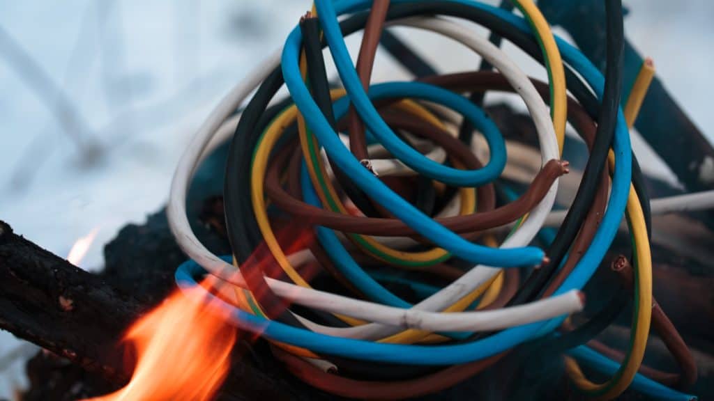 Motor Hills | 3 Symptoms of a Bad Engine Wiring Harness to Watch Out For! faulty electrical and wiring harness