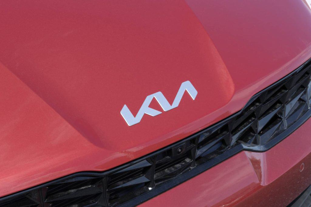 Motor Hills | Protecting Your Kia K5: Is It a Target for Theft and How to Keep It Safe Kia k5 Emblem