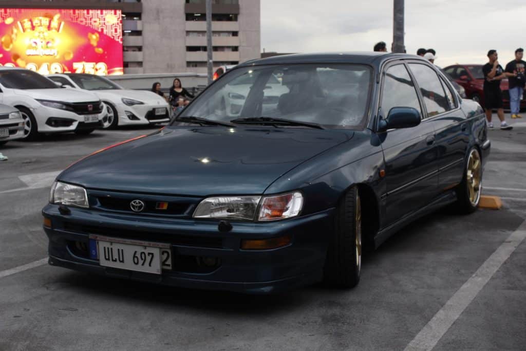Motor Hills | Why the Toyota Corolla and Buick LeSabre Are Built to Last Old Toyota Corolla