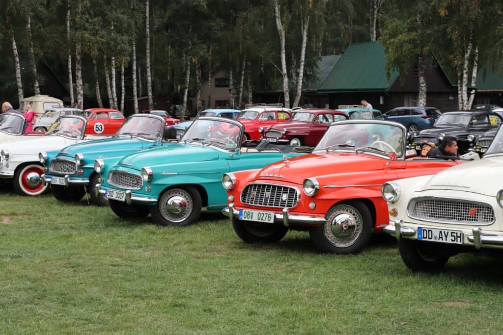 Motor Hills | Finding Your Car Community: Top Clubs for Auto Enthusiasts Motor Hills | Finding Your Car Community: Top Clubs for Auto Enthusiasts