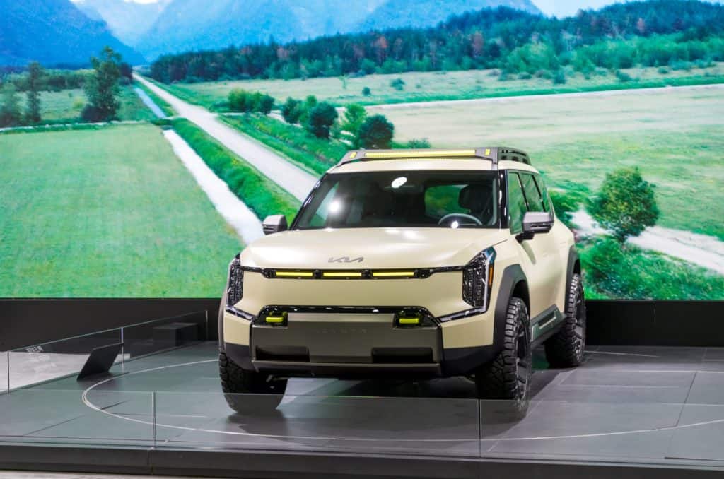 Motor Hills | Electric Minivans: Family-Sized EVs Are Finally Here Kia EV9 - Electric Minivans
