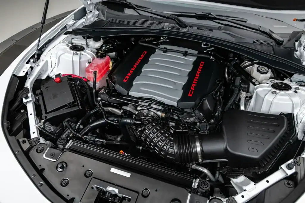Motor Hills | Mustang or Camaro? Open hood camaro 3.6 liter engine